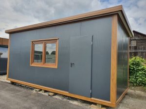 Living Container  6.0m x 2.5m