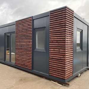 Living Container 8.0m x 3.0m